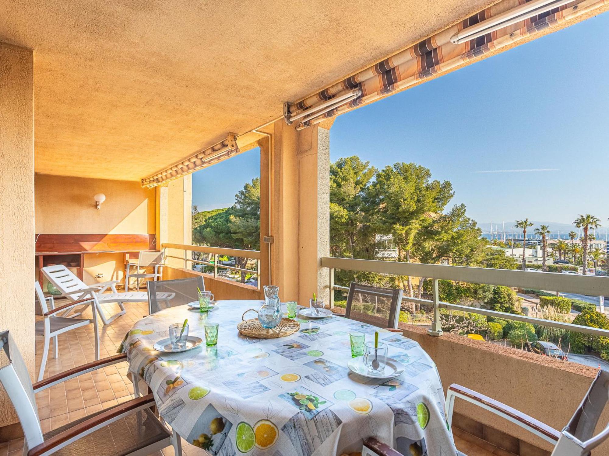 Apartment Les Regates Hyères Extérieur photo