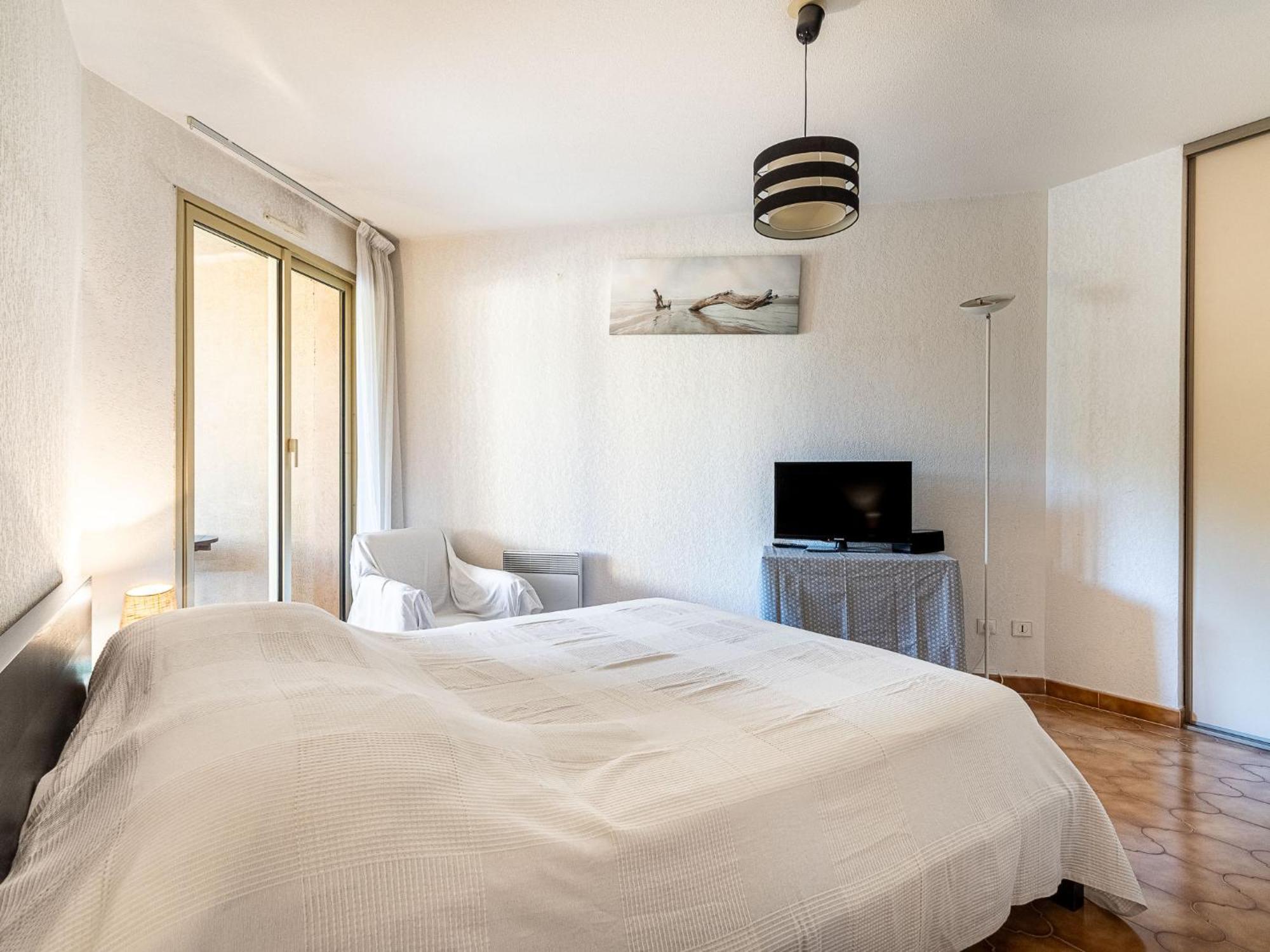 Apartment Les Regates Hyères Extérieur photo